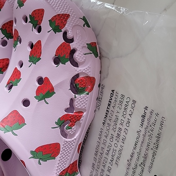 NWT Strawberry Crocs - Picture 3 of 5